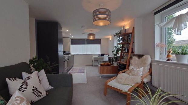 1 bedroom flat to rent - Photo 1