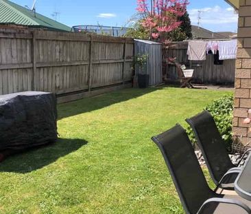 Indoor Outdoor Living - Photo 3