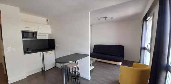 Location Appartement 1 pièce 32m² TOURS 37000 - Photo 2