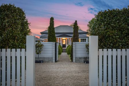 Three bedrooms + Sleepout - Cambridge - Photo 2