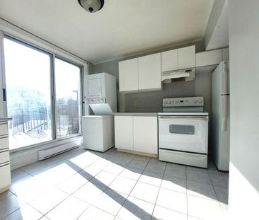 For Lease - 2143 Gerrard Street Unit# Upper, Toronto, Ontario - Photo 2