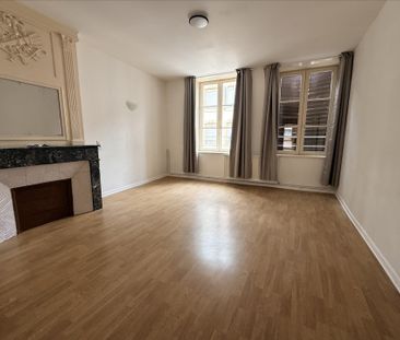 Location Appartement 4 pièces 108m² - Photo 2