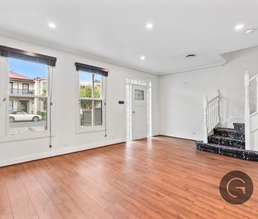 Bayside Living, Effortless Family Luxury - Photo 3