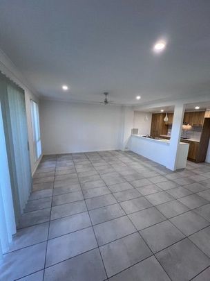 32 Joyce St - 3 Bed Townhouse - Photo 1