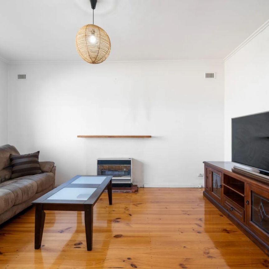 Comfort, Space and Convenience in a Prime Location - Photo 1