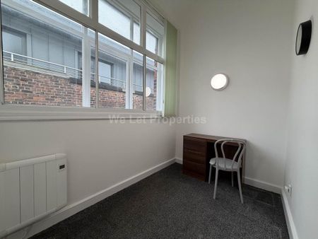 3 bedroom apartment to rent - Photo 5