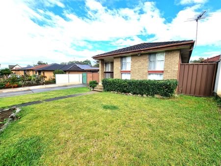 38 Conrad Street, Wetherill Park NSW 2164 - House For Rent | Domain - Photo 2