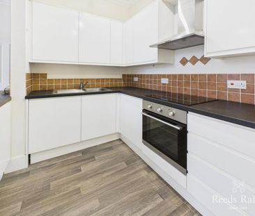 2 bedroom apartment to rent - Photo 2