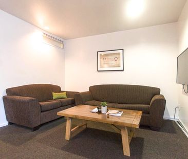 142 Vincent Street - Photo 1