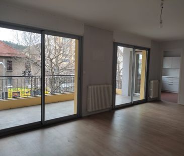 Location Appartement 4 pièces 93m² - Photo 3