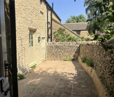 2 bedroom semi-detached house to rent - Photo 5
