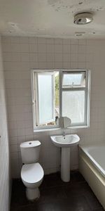 Room in a Shared House, Frant Road, CR7 - Photo 4