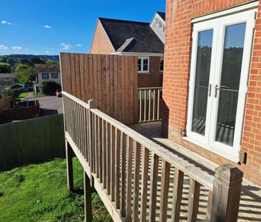 3 bedroom semi-detached house to rent - Photo 1