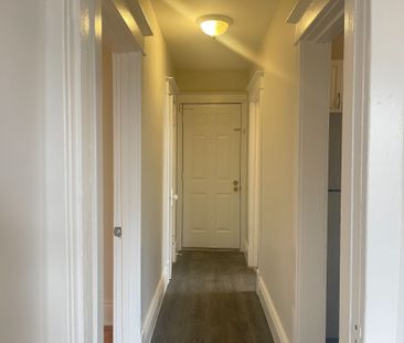 For Lease - 985 Main Street Unit# 3, Hamilton, Ontario - Photo 3