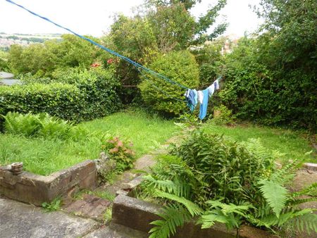 4 bedroom terraced house to rent - Photo 5