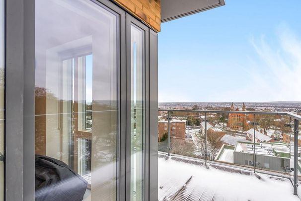 3 bedroom flat to rent - Photo 1