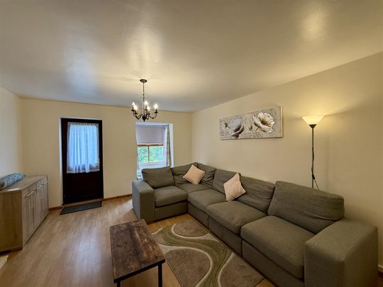 1 Gerddi Abaty - Photo 1