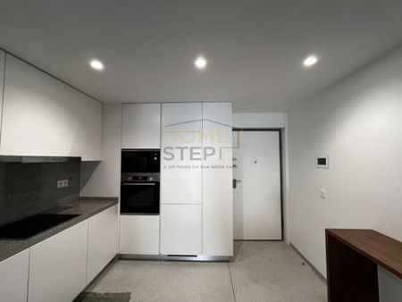 2 room luxury Duplex for rent in Vila Nova de Gaia, Portugal - Photo 4