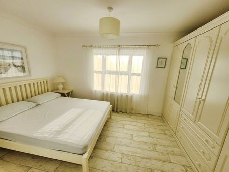 2 bedroom House To Let - Photo 2