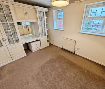 2 bedroom House To Let - Photo 4