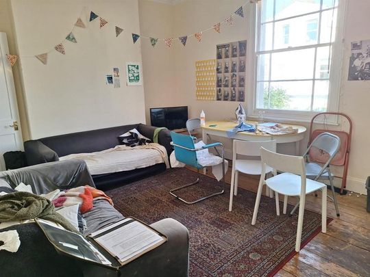 6 bedroom terraced house to rent - Photo 1