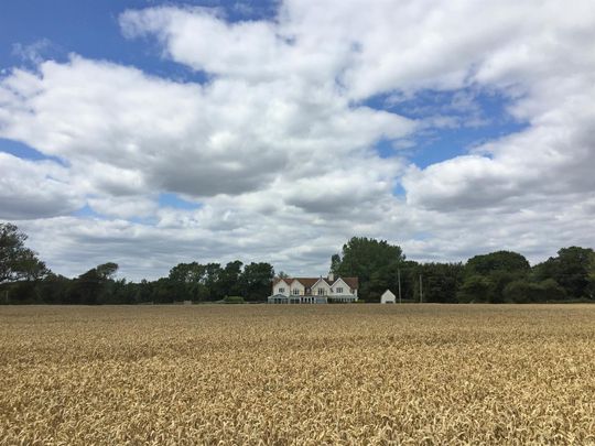 St Radigunds Abbey Farm, Hougham Without - Photo 1