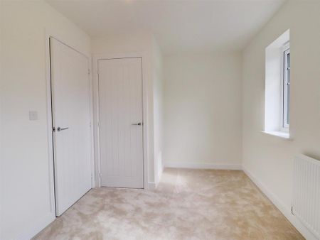 2 bedroom semi-detached house to rent - Photo 4