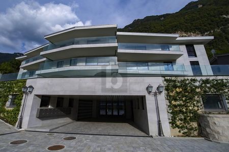 SPAZIOSO CON GIARDINO E VISTA - Photo 4