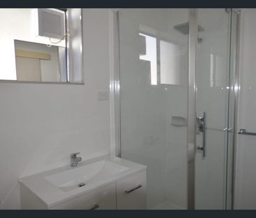 Tidy one bedroom! - Photo 2