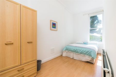 Cambridge Gardens, London, W10 ground floor flat to rent - Photo 5