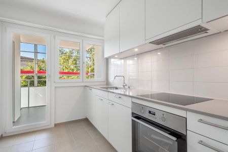 Your new favorite place is waiting! - Photo 2