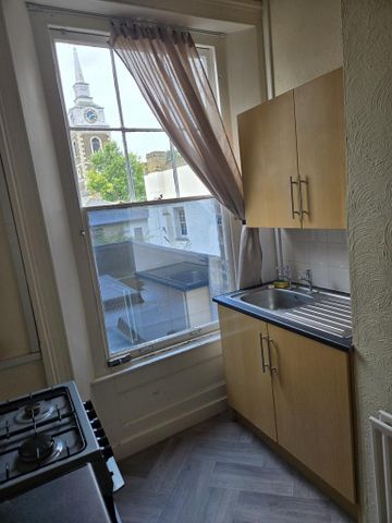 Studio to rent - Photo 5