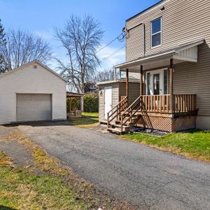 Logement à louer 4 1/2 + rangement sous-sol - Photo 2