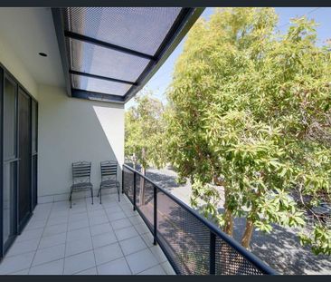 Modern Townhouse Living in the Heart of Norwood - Photo 4