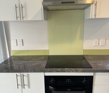 Little Gem in Great Street - Photo 1