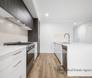 Comfortable Family Living in a Convenient Lara Location - Photo 6