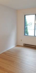 Adjacent to Downtown, Bright and Spacious 2-bedroom Apartment - Photo 3