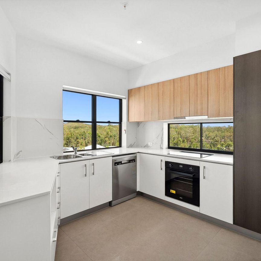 Near to New in 'Altona Residences' - Available 18&sol;04 &vert; &dollar;750 Per Week - Photo 1