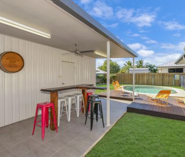 Classy Home with Shed & Pool in Quiet Street! - Photo 4