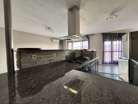 Location Appartement 3 pièces 74m² AUBAGNE 13400 - Photo 5