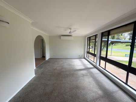 Home For Rent - Photo 5