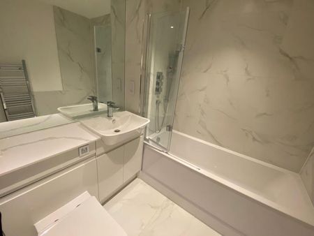 Trinity Place , Woking - 1 bedroomProperty for lettings - Seymours - Photo 4