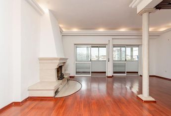 Apartamento T5 em Setúbal