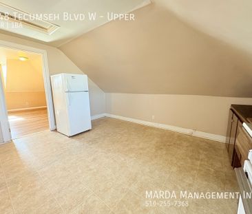 SPACIOUS 1-BEDROOM /1-BATH UPPER UNIT+HYDRO&GAS - Photo 5