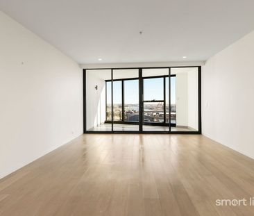 Contact agent---Waterfront Penthouse with 270° Views - Photo 5