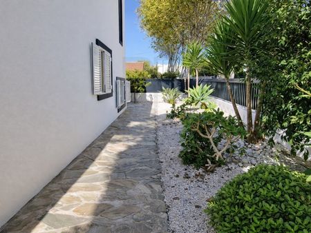 Moradia T4 em Lisboa - Photo 2