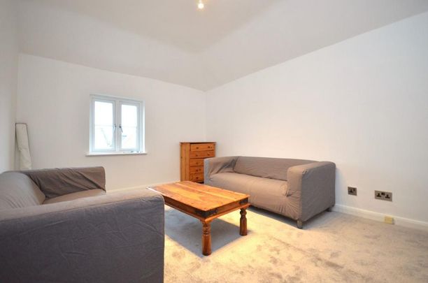 3 bedroom flat to rent - Photo 1