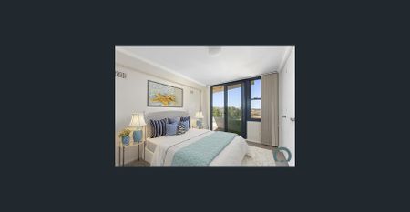 Top-Floor Apartment with Panoramic Views - Photo 3