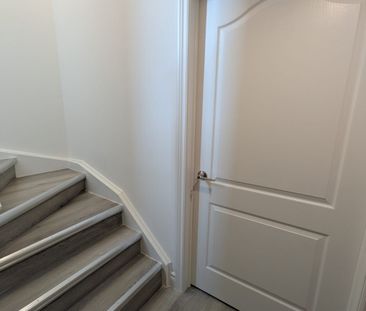 For Lease - 102 Kentledge Avenue Unit# Bsmnt, East Gwillimbury, Ont... - Photo 2