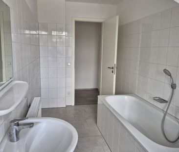 Gemütliche Dachgeschosswohnung in zentraler Lage von Stammheim - Foto 1